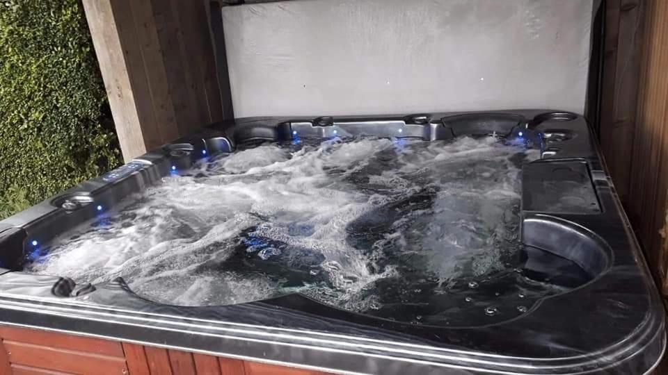 Sea Soon Prive Met Jacuzzi En Sauna * Bredene